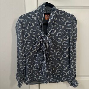 Tory Burch Light Gray Floral Long Sleeve Blouse with Tie Size 0
